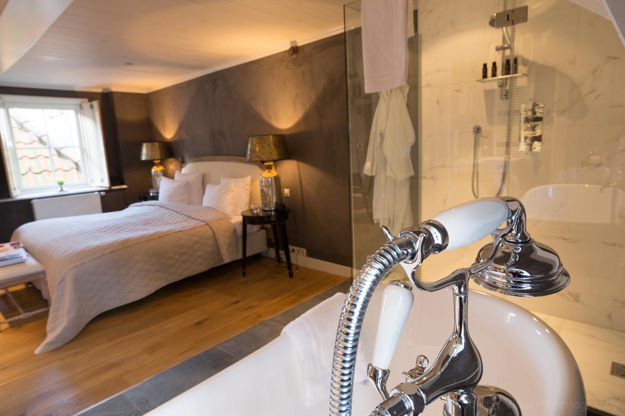 Suitehotel Posthoorn Monnickendam Bagian luar foto